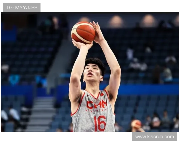 男篮国手余嘉豪留洋首次0分：上场创新高反变替补 19分钟0出手